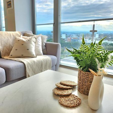 벨파스트 Pass The Keys Stunning Penthouse With Balcony Sunset Views 아파트 외부 사진