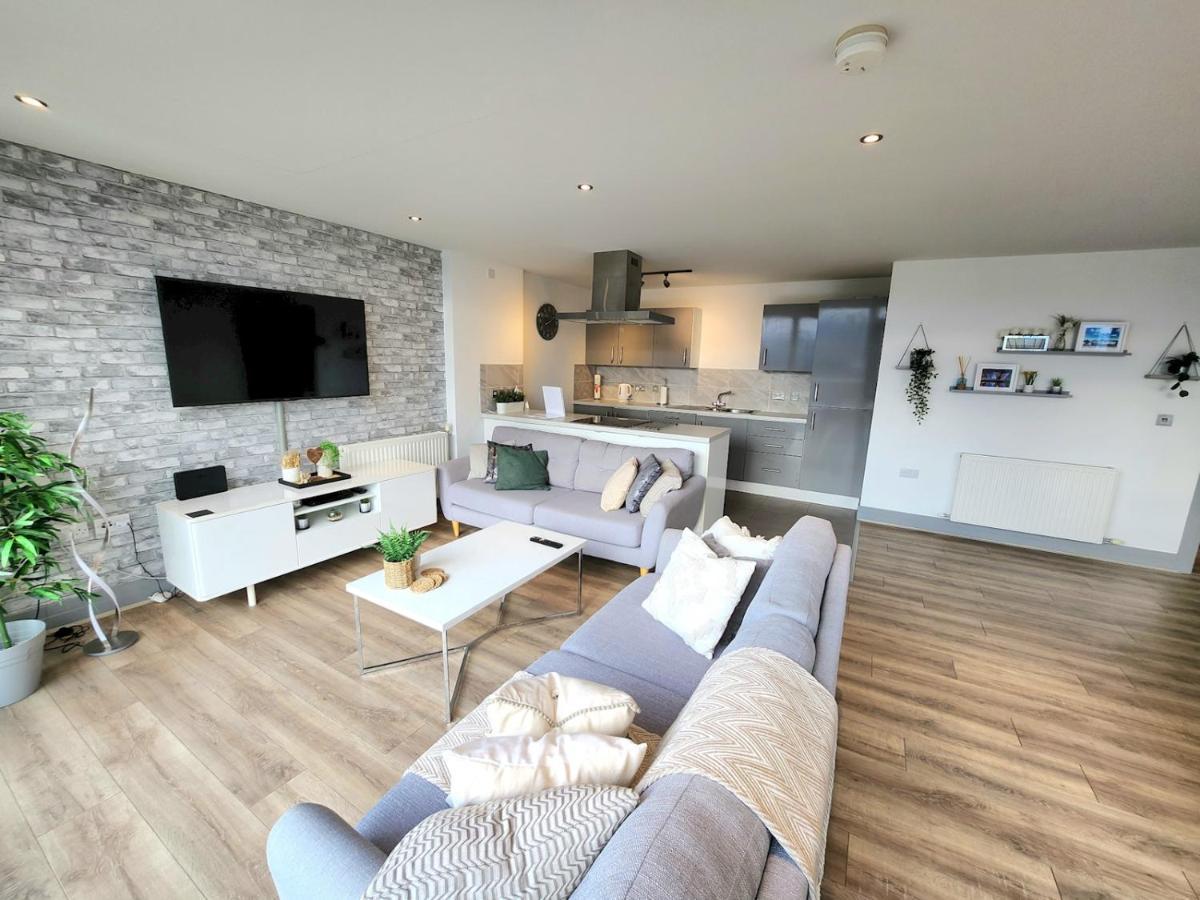 벨파스트 Pass The Keys Stunning Penthouse With Balcony Sunset Views 아파트 외부 사진