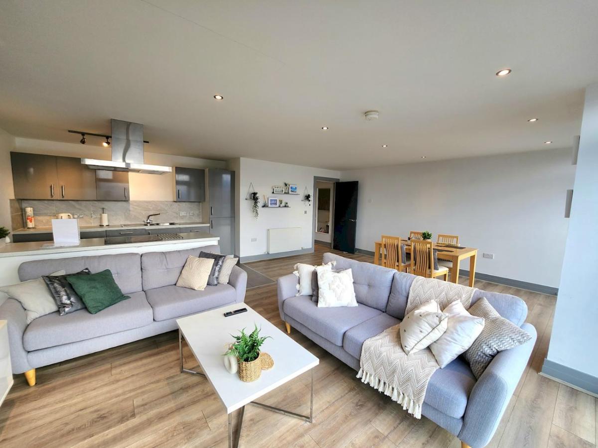 벨파스트 Pass The Keys Stunning Penthouse With Balcony Sunset Views 아파트 외부 사진