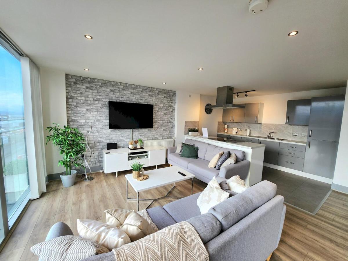 벨파스트 Pass The Keys Stunning Penthouse With Balcony Sunset Views 아파트 외부 사진